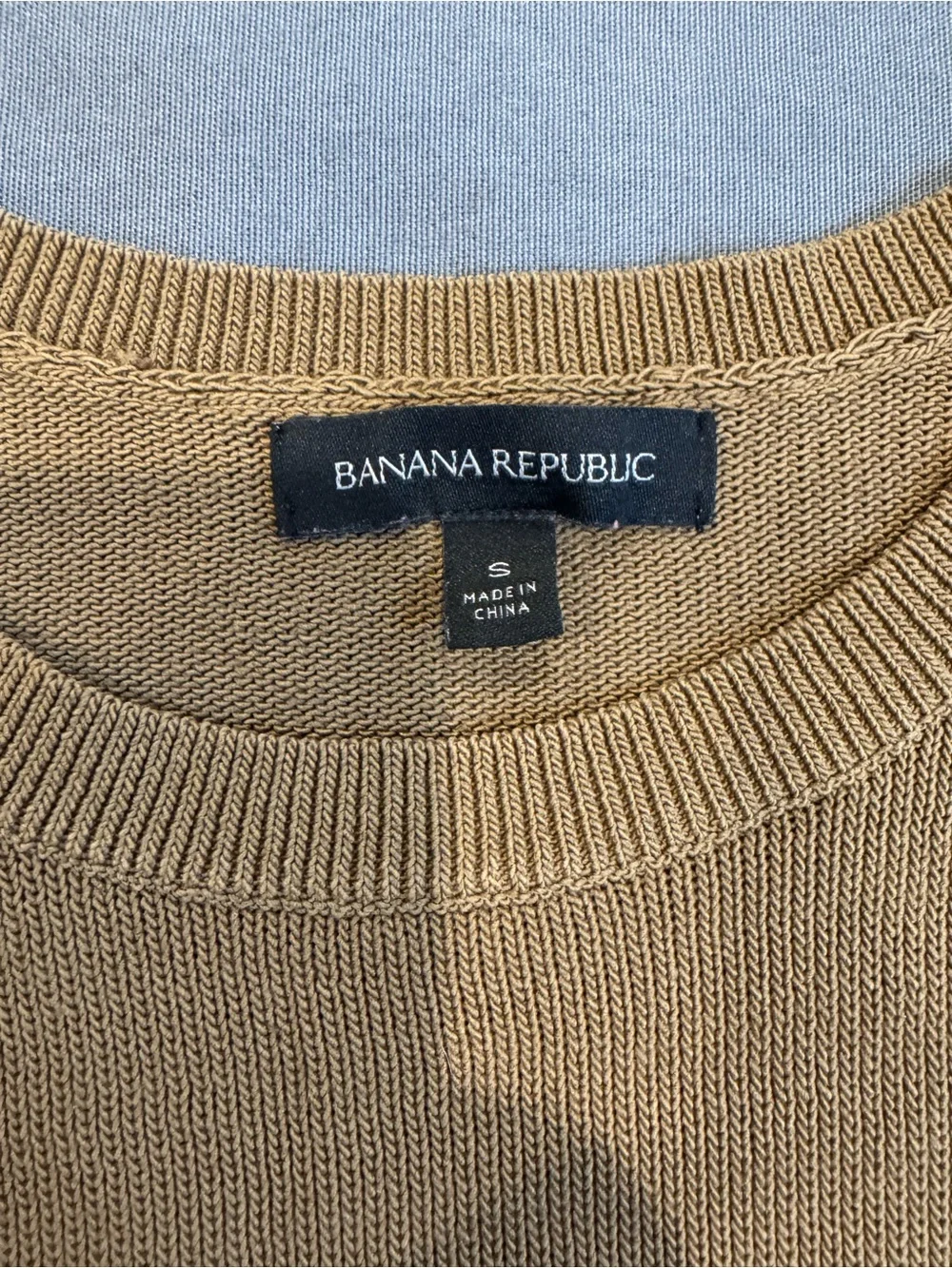 Banana Republic Women's Camel Crew Neck Sweater with Open Knit Detail Size Small